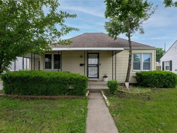 831 E 25th Ave, Kansas City, MO 64116