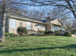 37 Five Dog Ln, Lexington, VA 24450