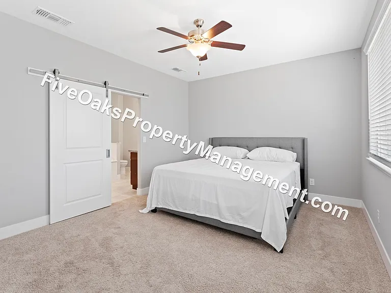 571 Willow Ridge Ct — Photo 12