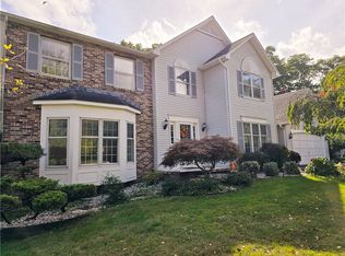 41 Branchbrook Dr, Henrietta, NY 14467