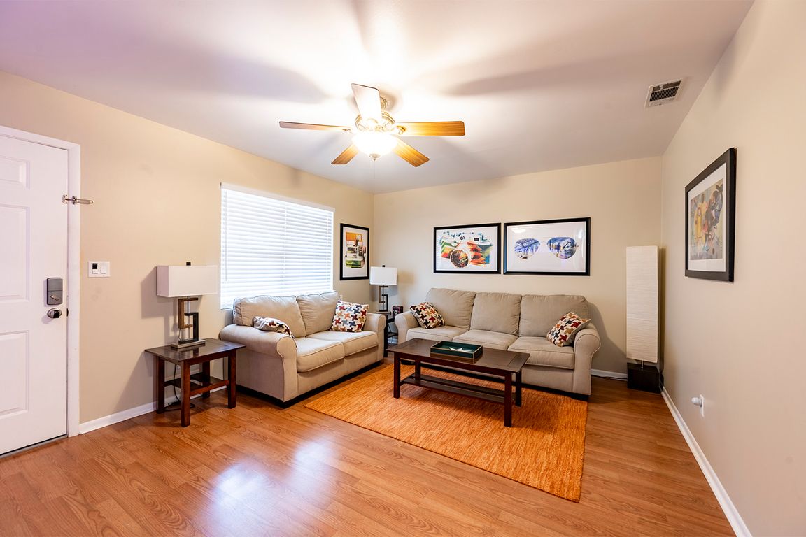 next background image