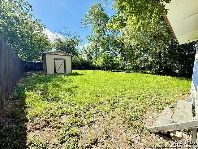 230 S San Gabriel Ave — Photo 18
