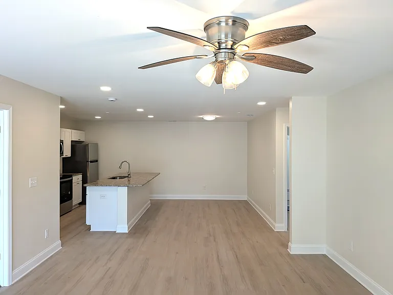 Keystone Luxury Apartments — Photo 23