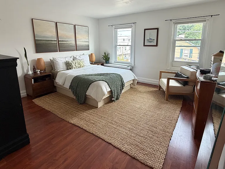 235 Hall St — Photo 8