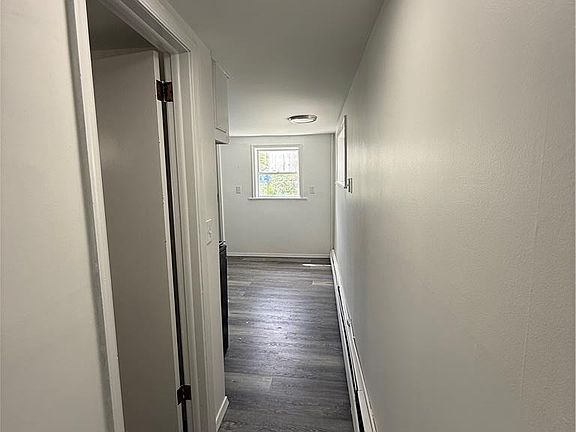 5th image of 243 Stanton St