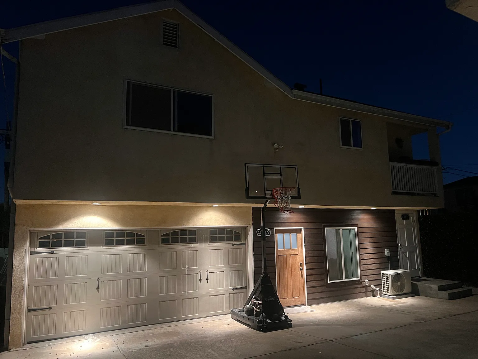 2 bed, 1200 sqft, $3,600 — Photo 2