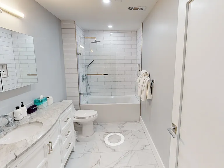 The Ledger Residences — Photo 55