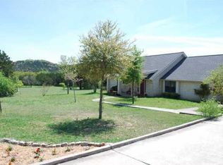 116 Mariposa Ln, Wimberley, TX 78676