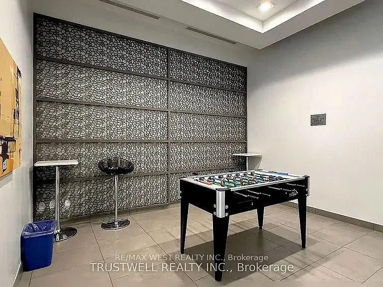 33 Singer Ct #1208 — Photo 11