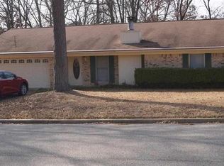 222 Syble Ln, Longview, TX 75605