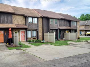 106 Maplewood Dr, Nitro, WV 25143