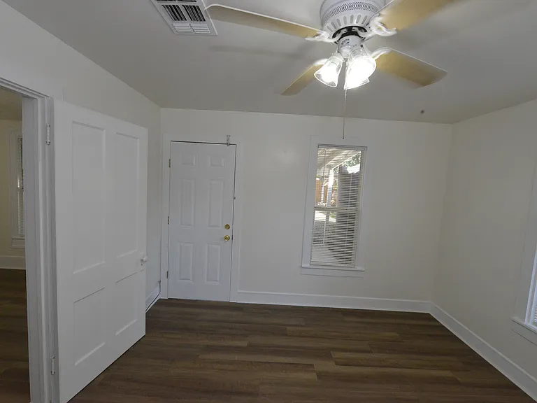 1598 State Highway 16 N — Photo 14