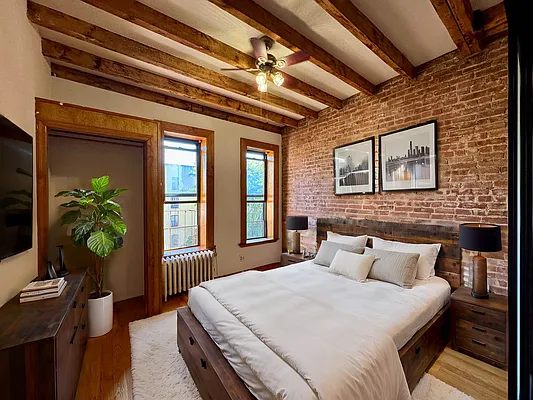 Rented by Mauro Bros Real Estate Services LLC | media 4