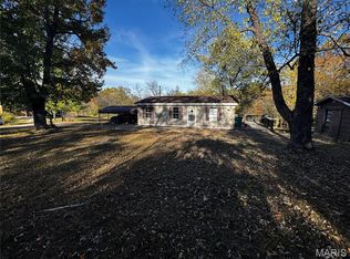 73 Cemetery Rd, Steelville, MO 65565