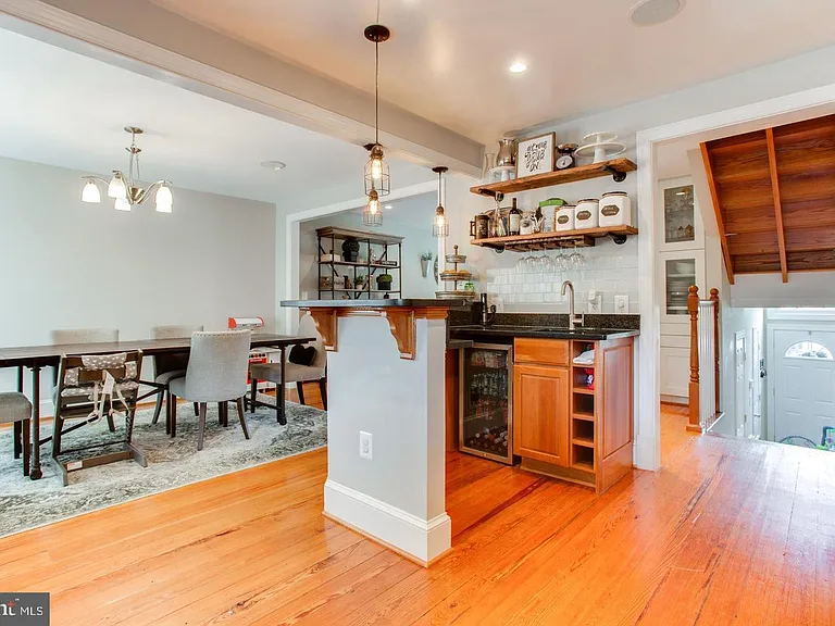 5407 Helm Ct — Photo 13