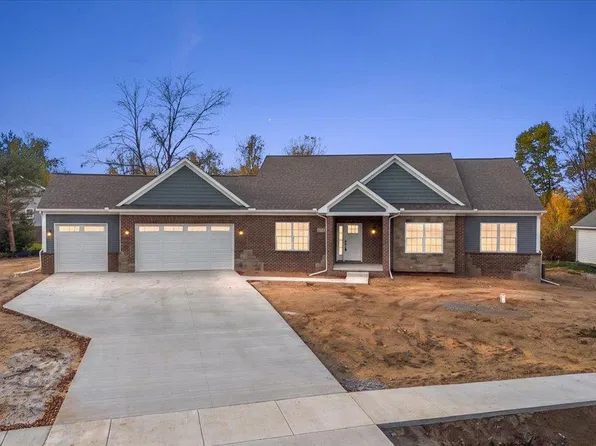 3291 High Knoll Dr, Highland, MI 48356
