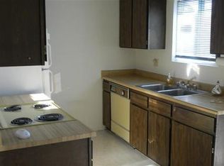 1849 Parallel St APT 3, Shasta Lake, CA 96019