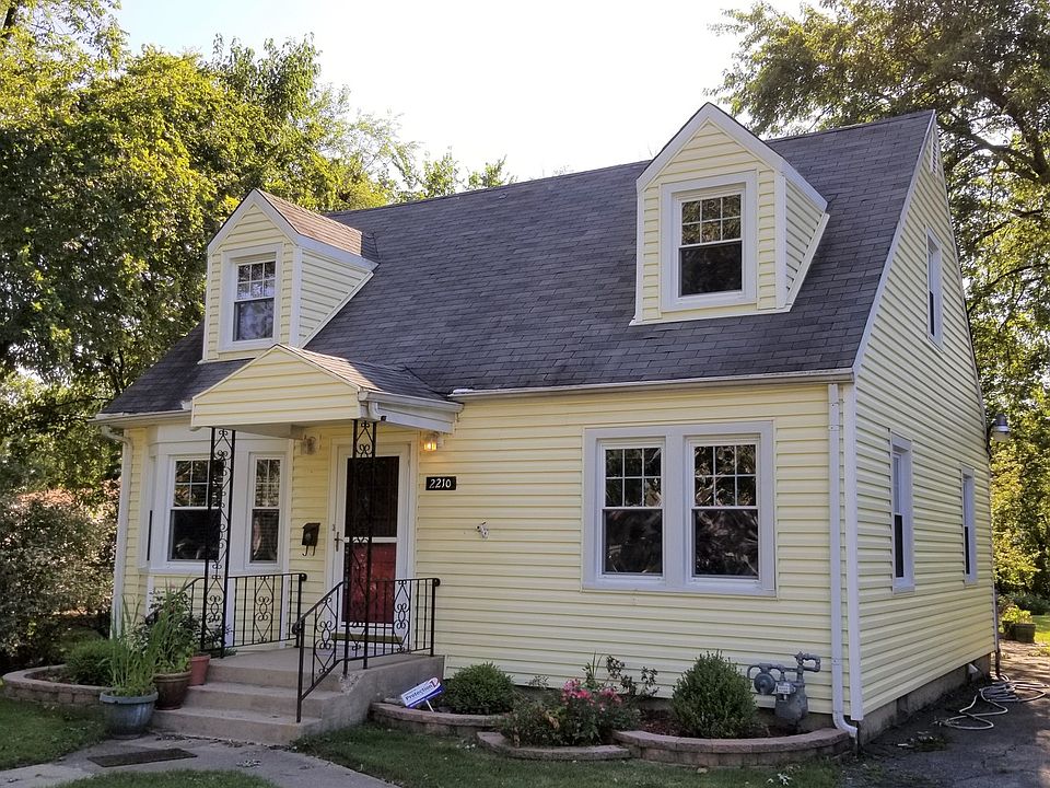 1st image of 2210 N Hawthorne Ave