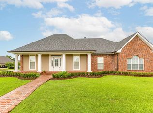 101 Regency Ln, Houma, LA 70360