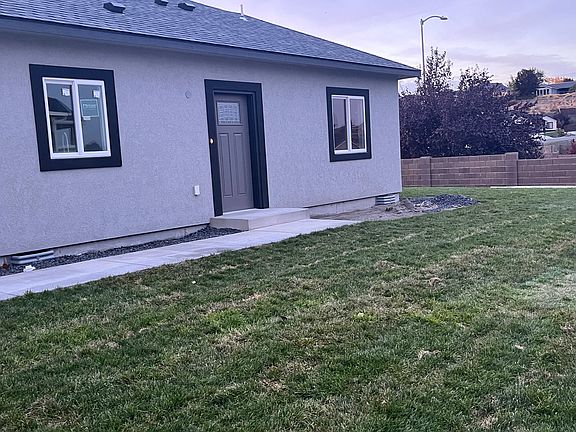 5th image of 4909 Pinehurst Dr