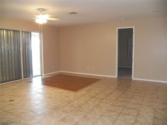 3rd image of 4707 SW 24th Ave