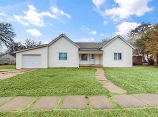 625 N Sedgwick St, Garden Plain, KS 67050