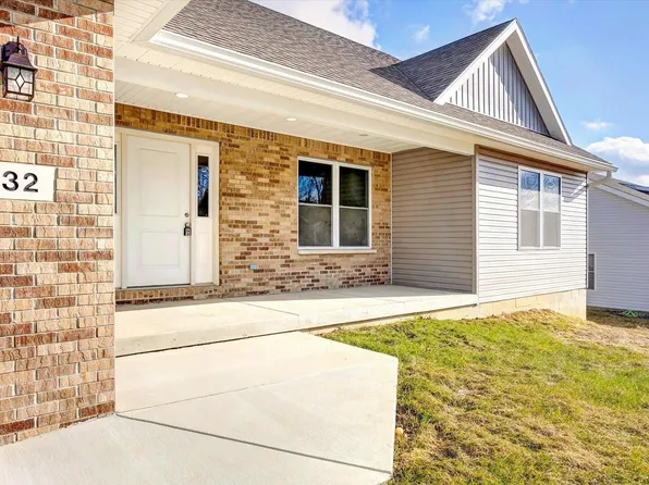 732 N Abigail Ln, Ellettsville, IN 47429
