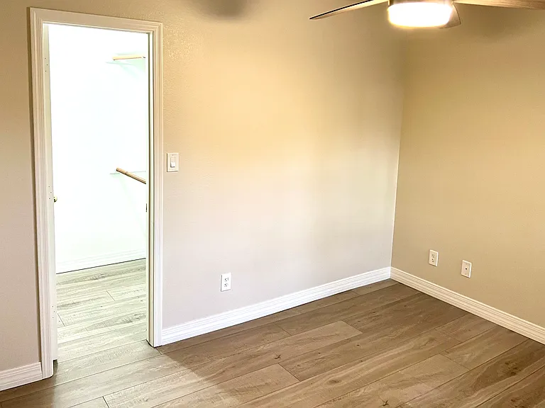 6885 E Cochise Rd — Photo 8