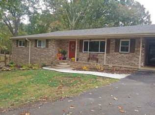 204 Myrtle Dr, Florence, AL 35634