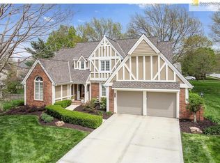 12217 Aberdeen Rd, Leawood, KS 66209