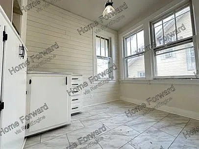 463 Linden Ave — Photo 8