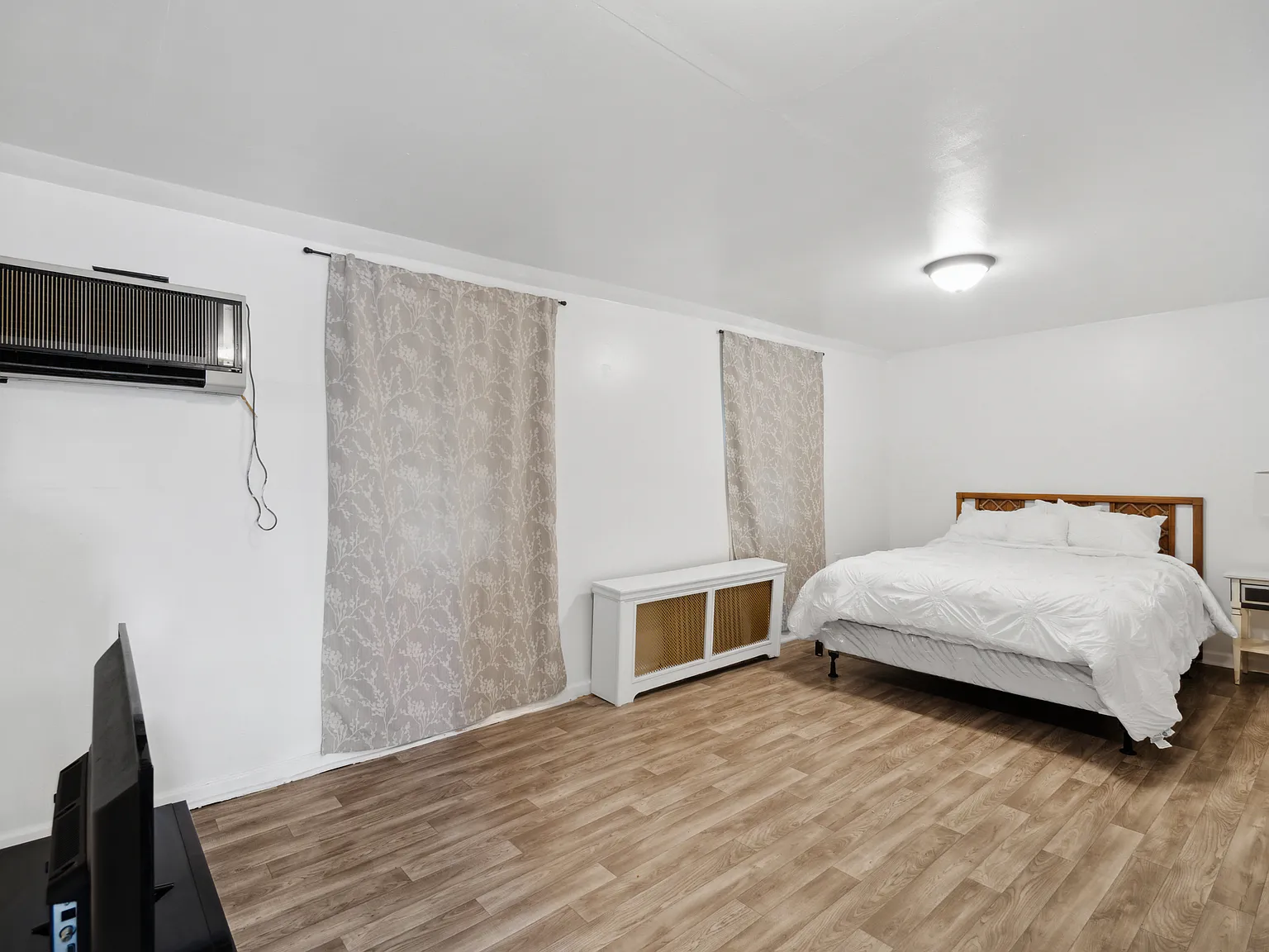 2 bed, 1200 sqft, $3,100 — Photo 4