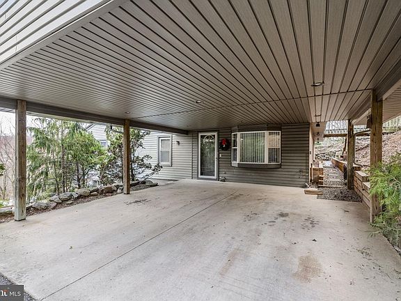 5th image of 130 Resh Rd