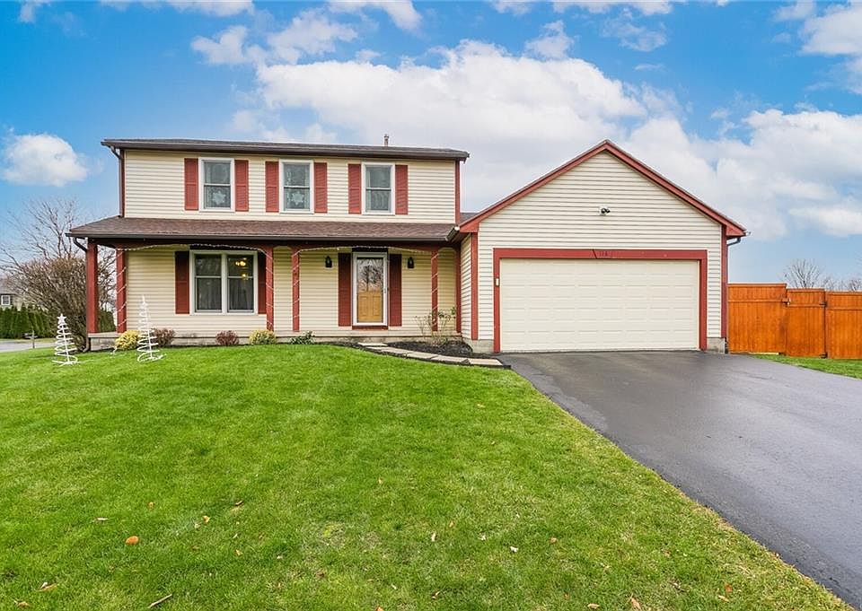 1st image of 116 Twin Oak Dr