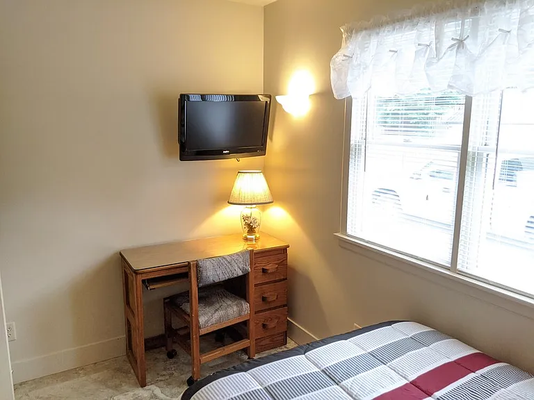 23-25 Maple Ave #2 — Photo 10