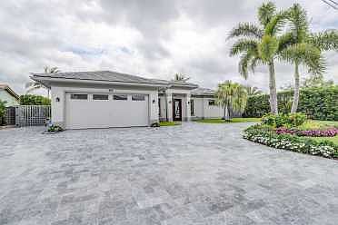 Home For Sale In Riviera Shores