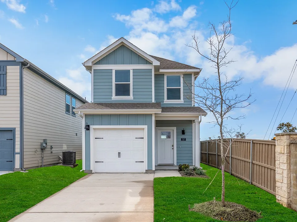 727 Cloverwood Dr