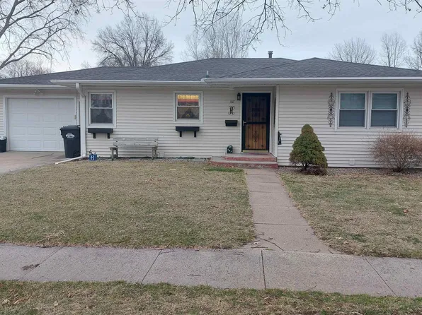 107 N 4th Ave, Villisca, IA 50864