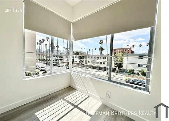 318 S Mariposa Ave #12A — Photo 6