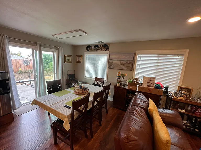 4272 Armand Dr — Photo 4