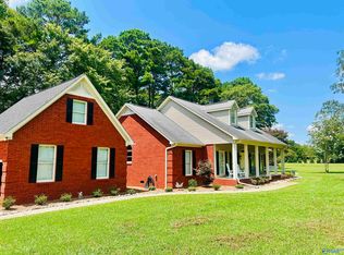 1195 Parker Rd SE, Hartselle, AL 35640