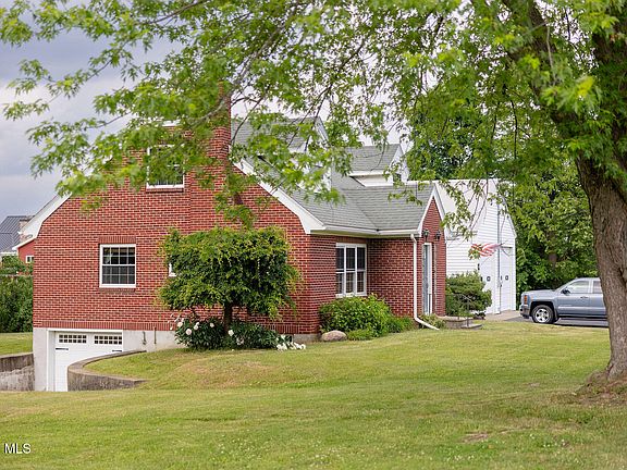 5th image of 1378 Quackenbush Road