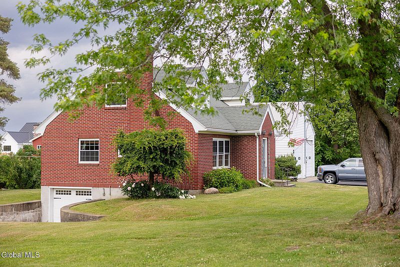 5th image of 1378 Quackenbush Road