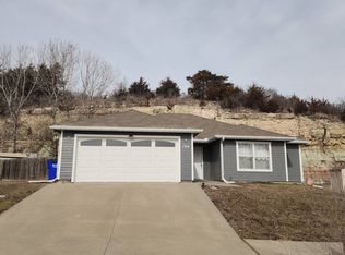 1314 Marshall Ct, Junction City, KS 66441
