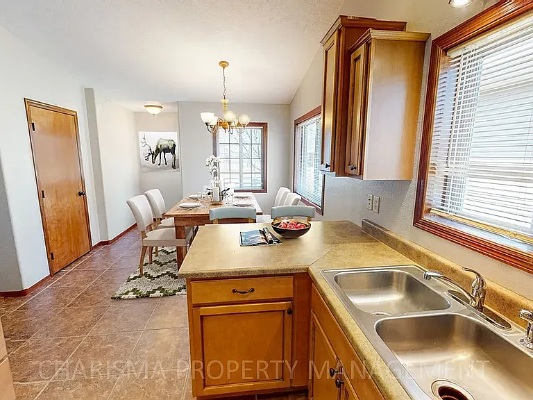 Dagny Townhomes — Photo 4