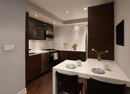Sold by Warburg | media 5