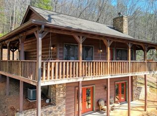 384 Barefoot Rd, Hiawassee, GA 30546