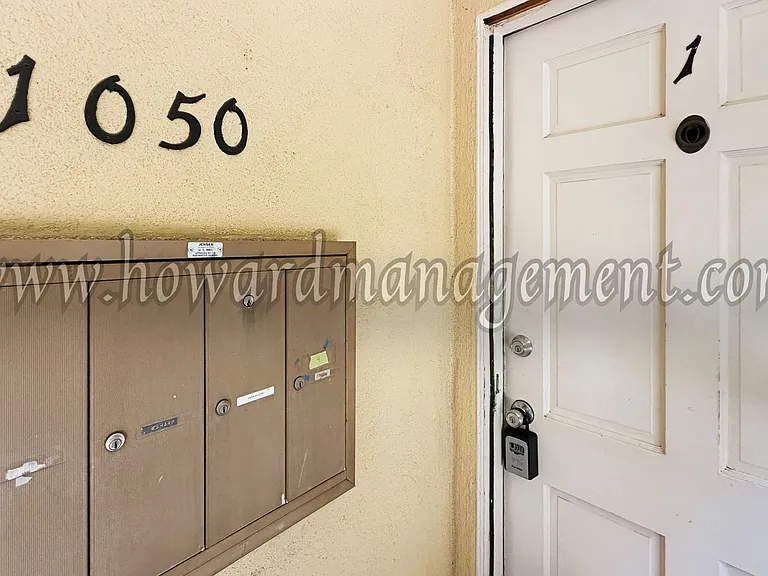 1048 Corning — Photo 9