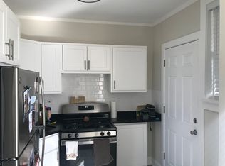 3323 N Lakewood Ave APT 3, Chicago, IL 60657