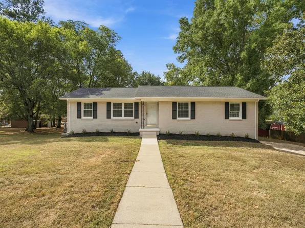 1308 Bagley Dr, Fayetteville, TN 37334